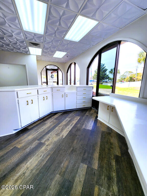 Image 3 For 8730 Thomas Drive 1101