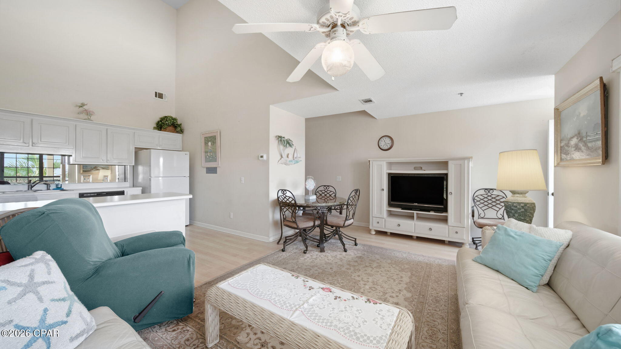 Image 4 For 17462 Front Beach Road 55302