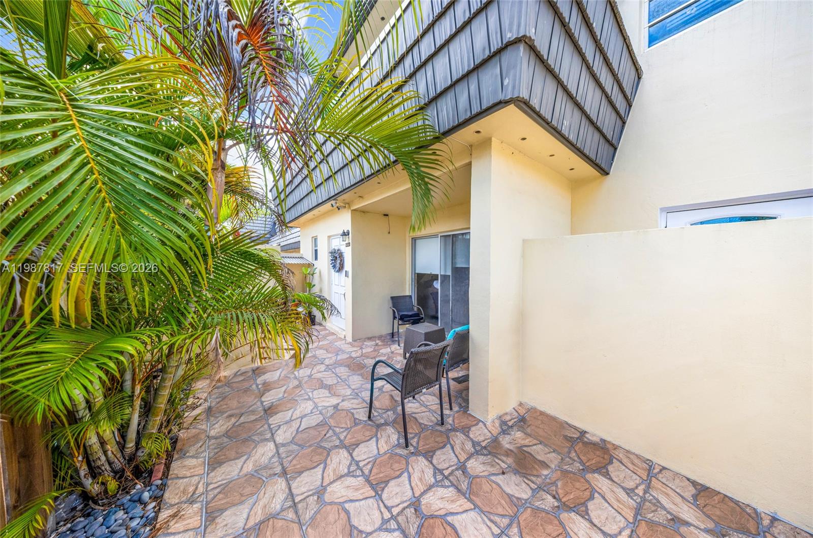 Kendale Lk Townhouse Cond