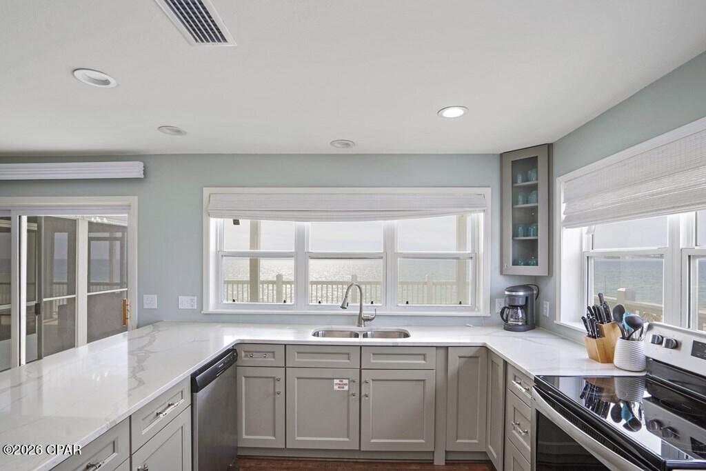 Image 18 For 190 Lafayette Drive