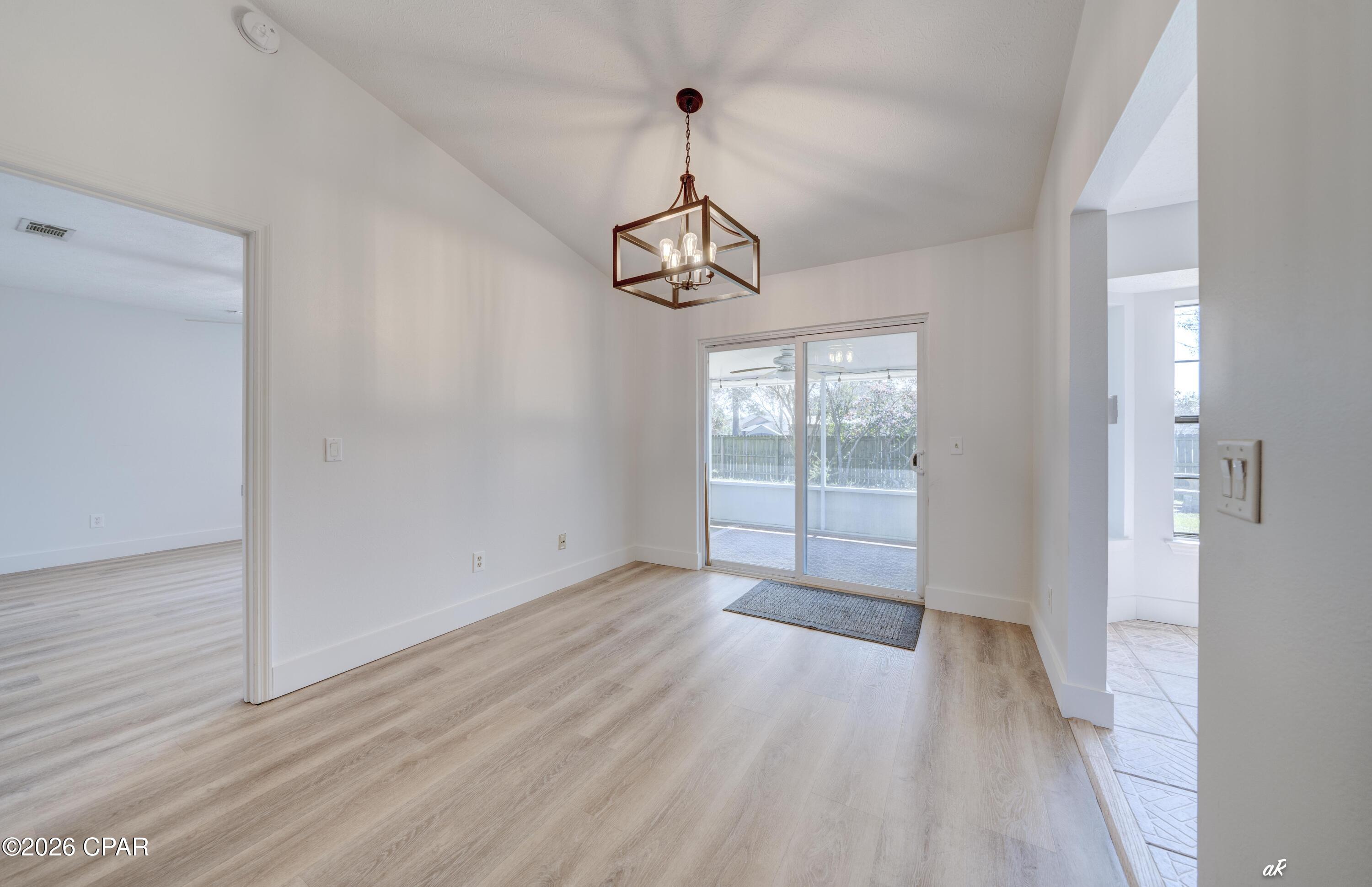 Image 15 For 307 Fan Palm Place