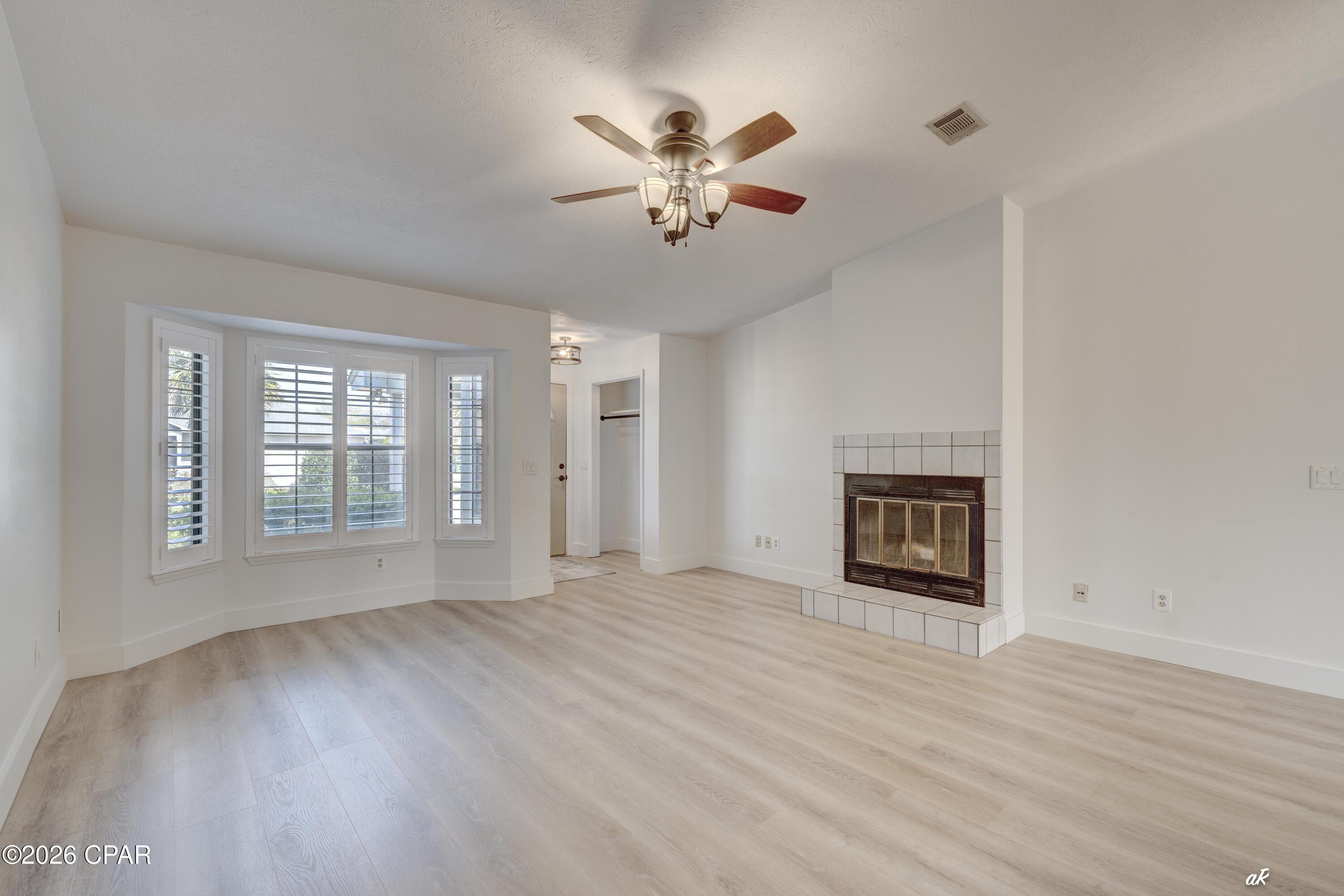 Image 9 For 307 Fan Palm Place