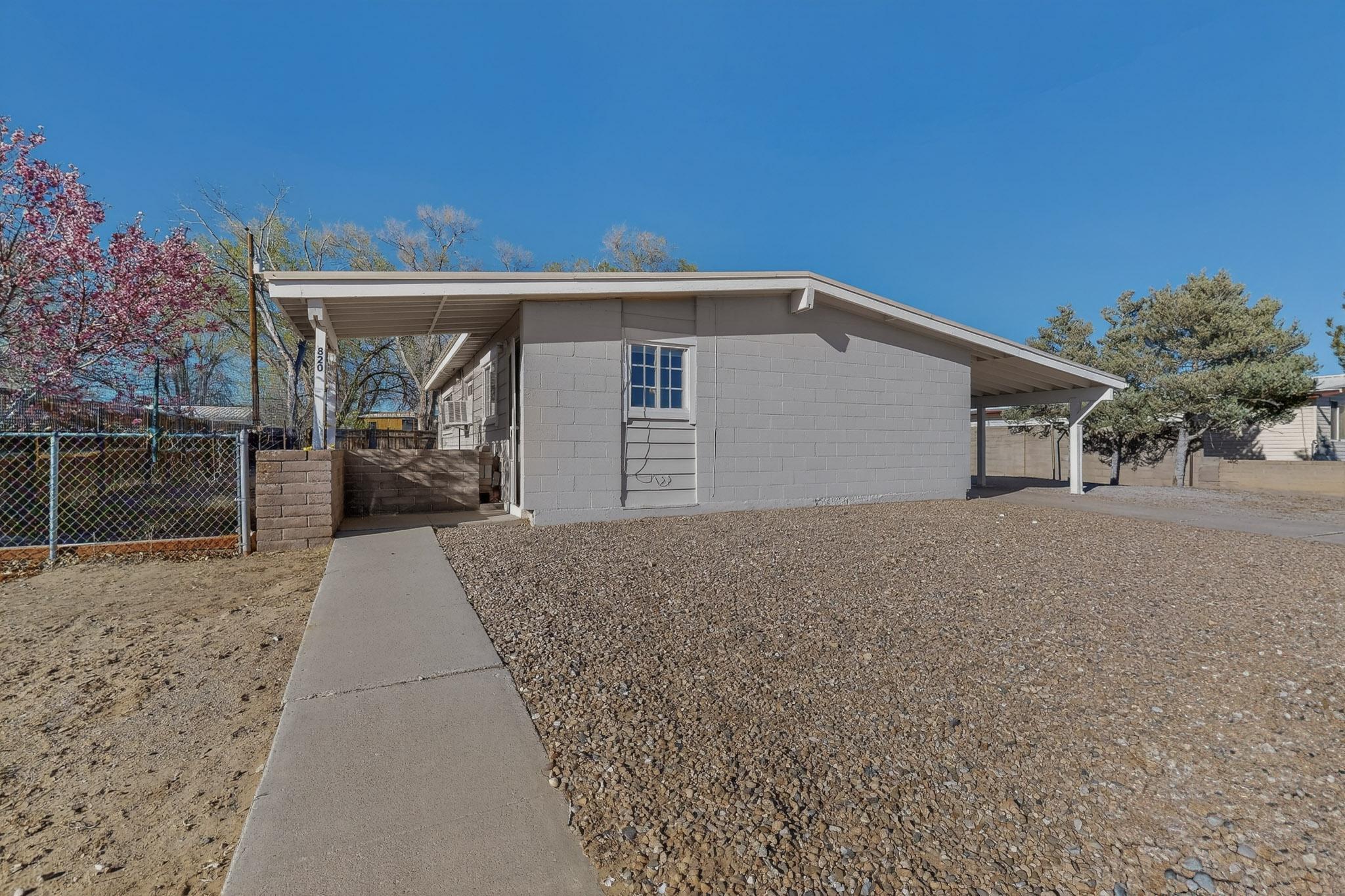 820 Austin Avenue Grants, NM 87020