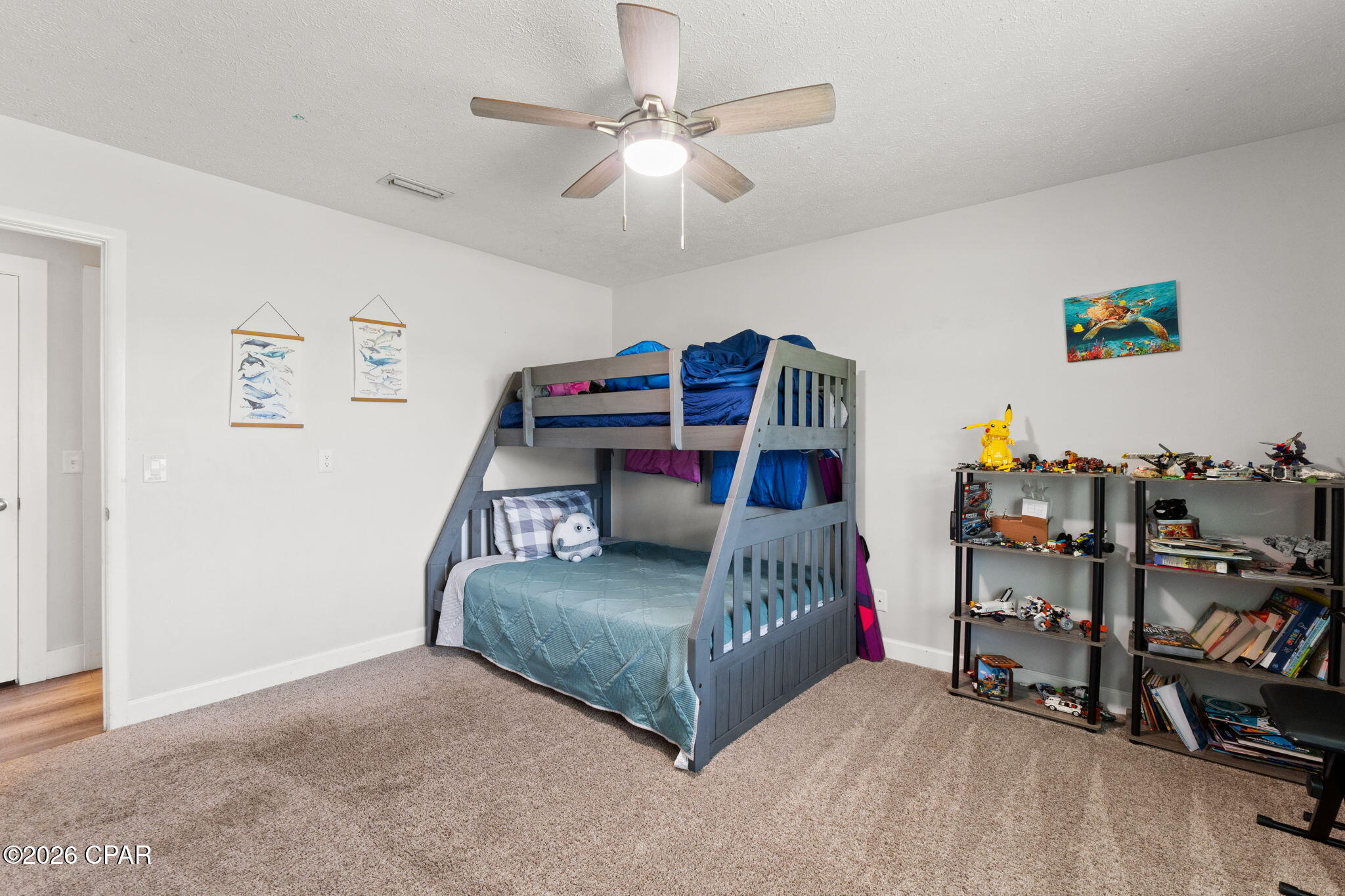 Listing photo id 21 for 4415 Baywood Drive