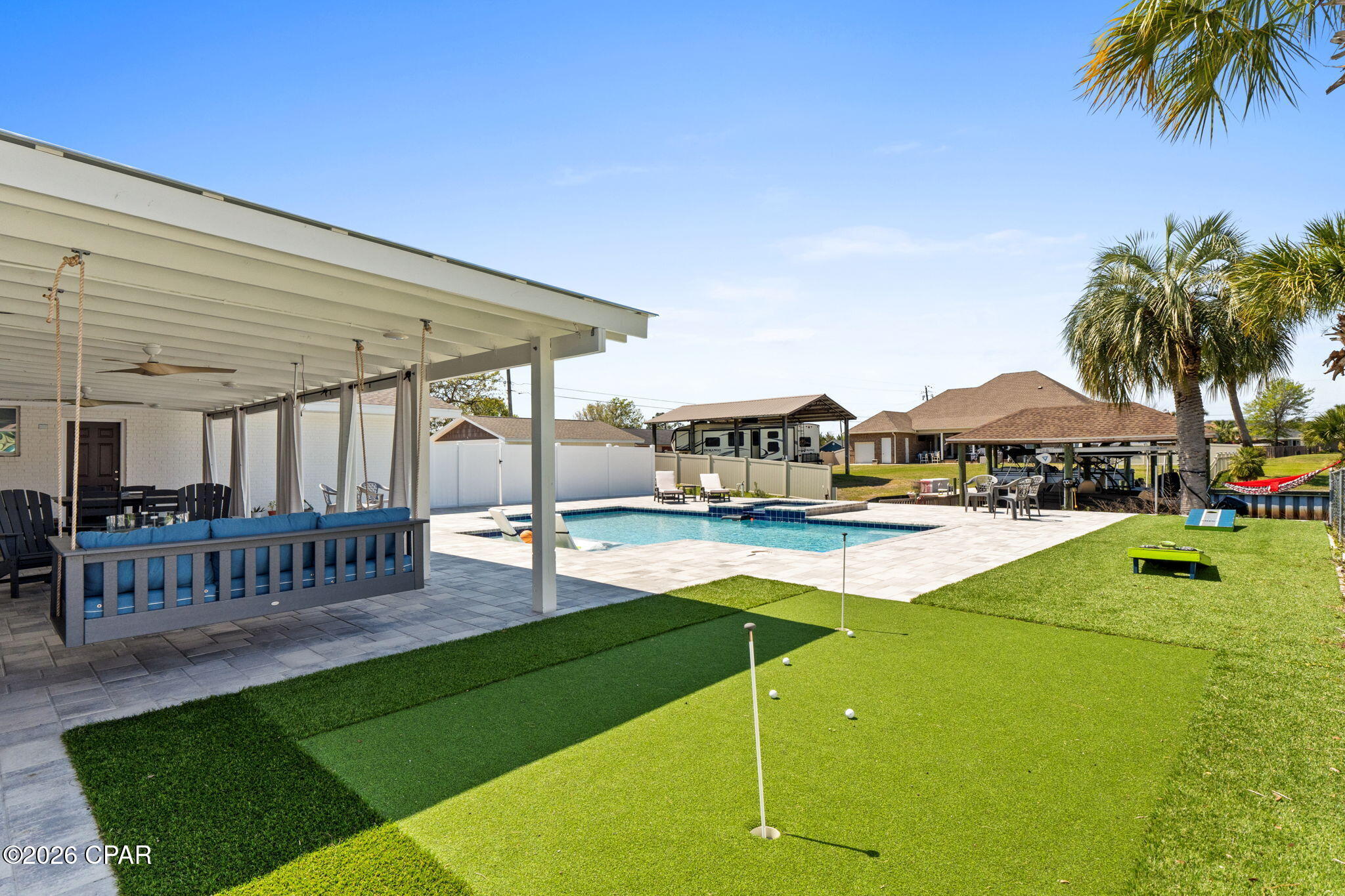 Listing photo id 42 for 4415 Baywood Drive