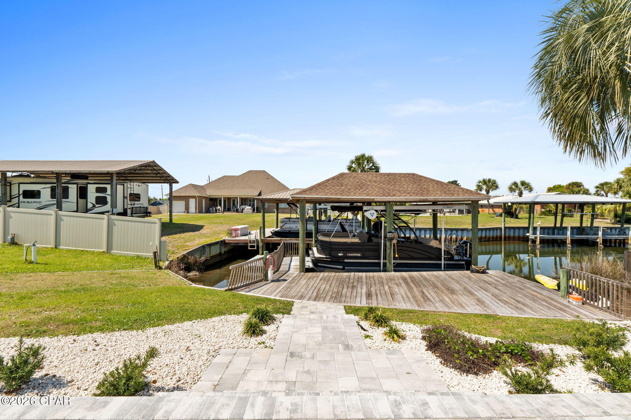 Listing photo id 44 for 4415 Baywood Drive