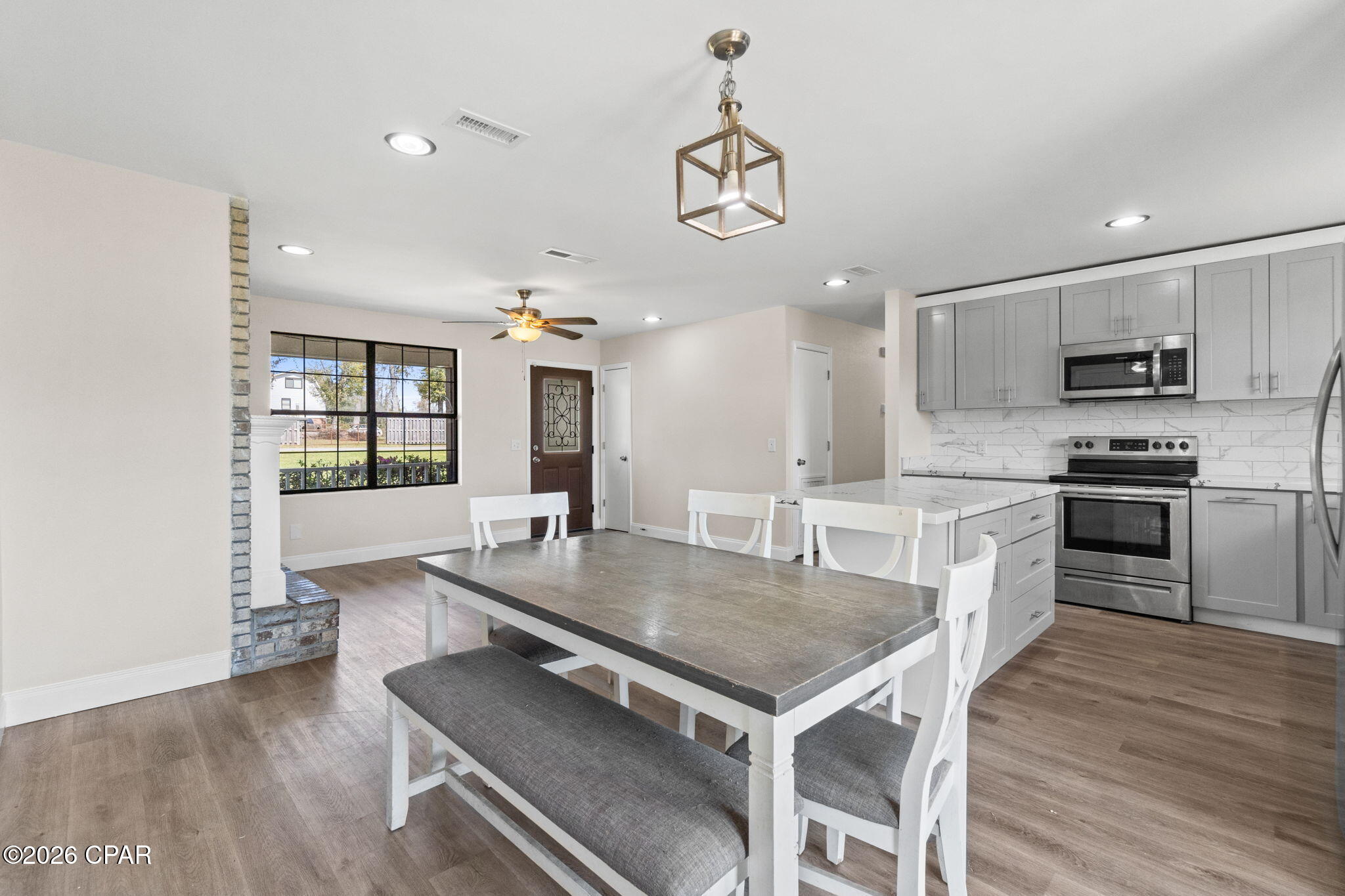 Image 14 For 4834 Pine Avenue