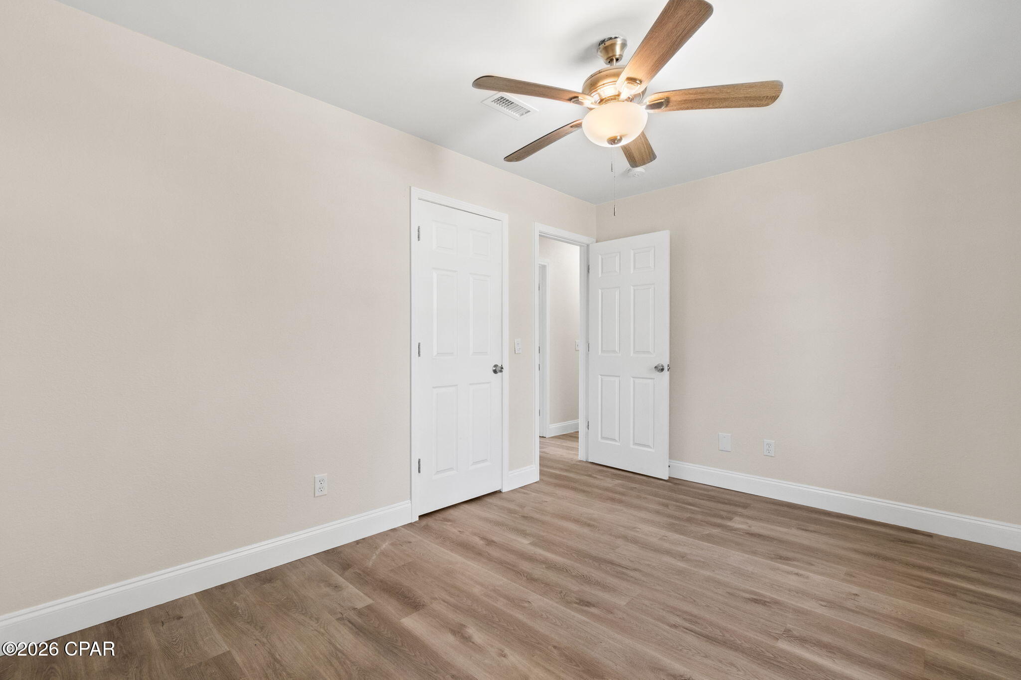 Image 23 For 4834 Pine Avenue