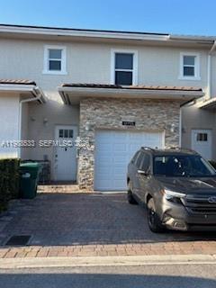 Townhomes On Coconut Palm