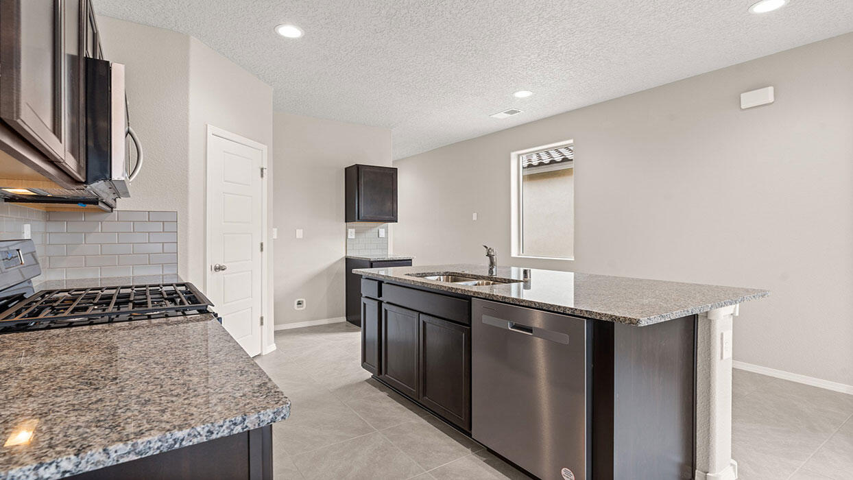 4th image of 3304 Dijamant Loop Se, Rio Rancho, NM 87124 | MLS# 1100428