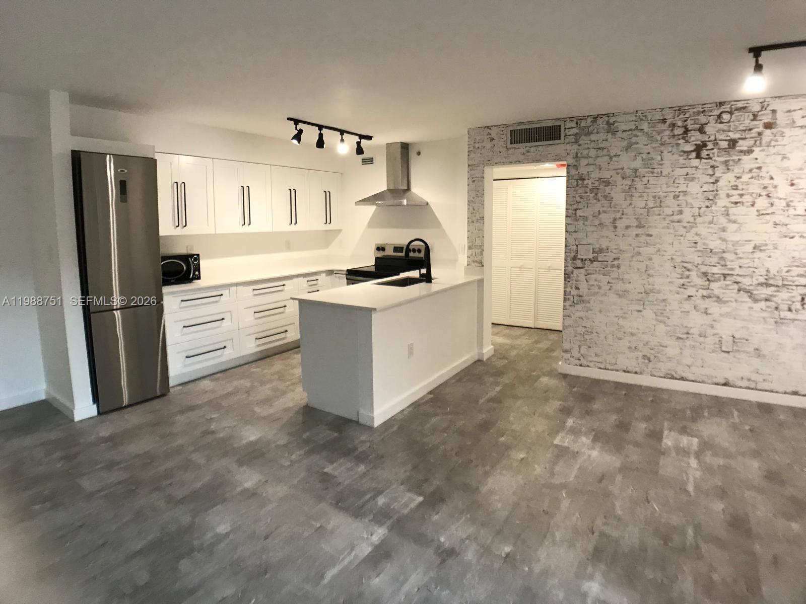 Paragon Plantation Condo