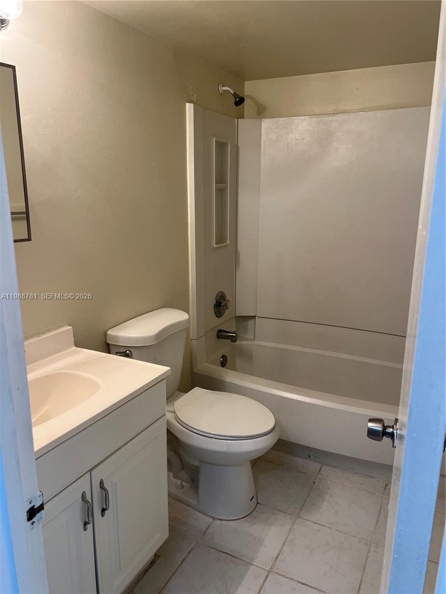 Homes for sale in Coral Springs, FL | 2701 Riverside Dr #308-B, Coral Springs, FL 33065 | MLS# A11988781