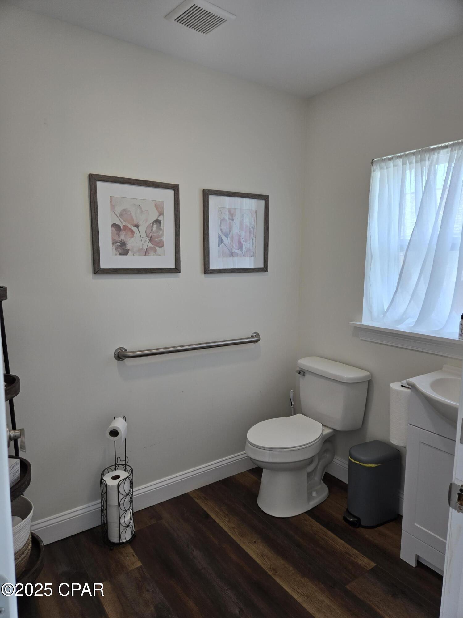 Image 8 For 215 11th Street C