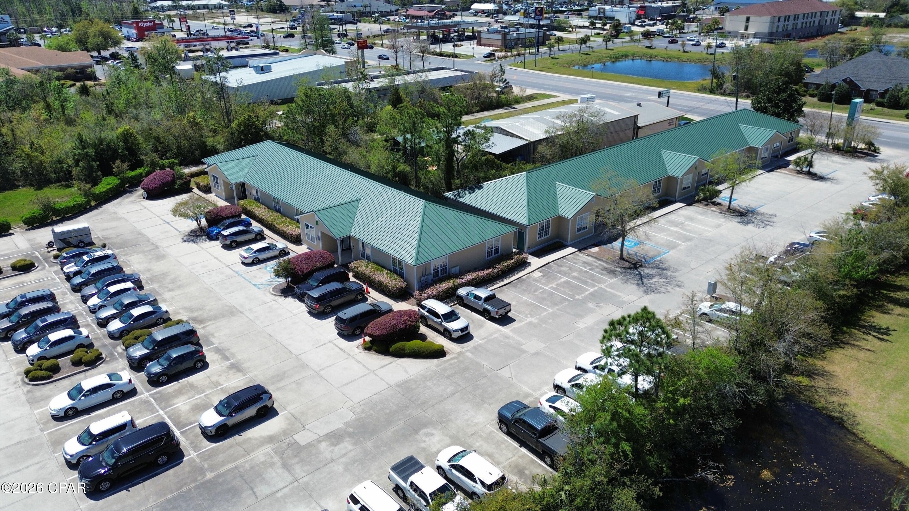 Listing photo id 9 for 2420 Jenks Avenue