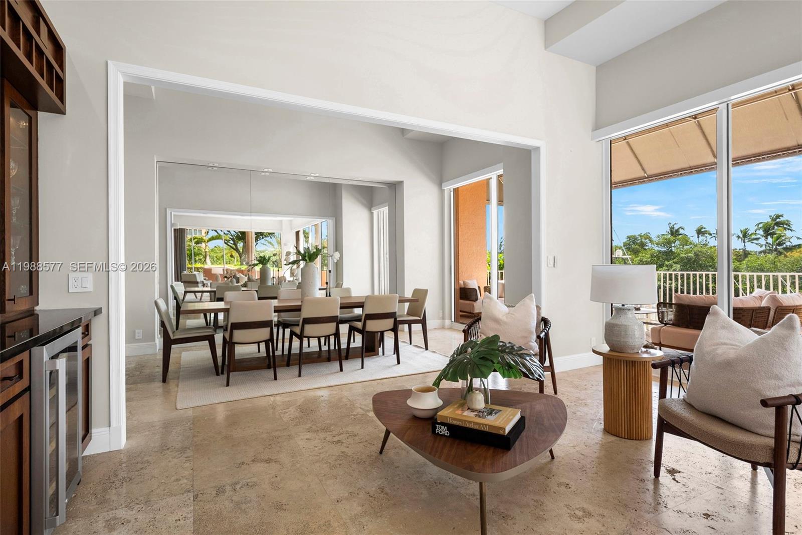 10 Edgewater Dr Lanai South
