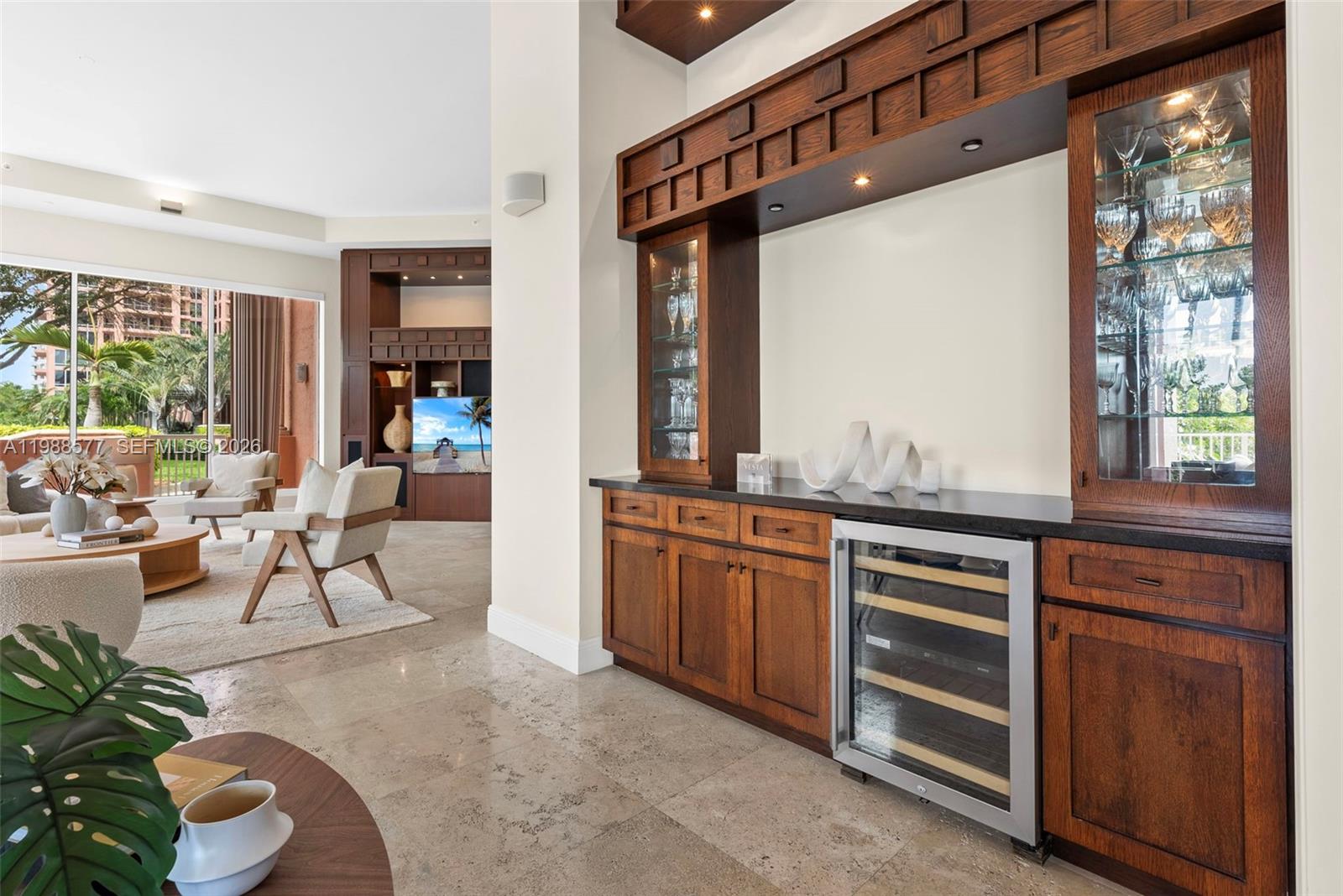 10 Edgewater Dr Lanai South