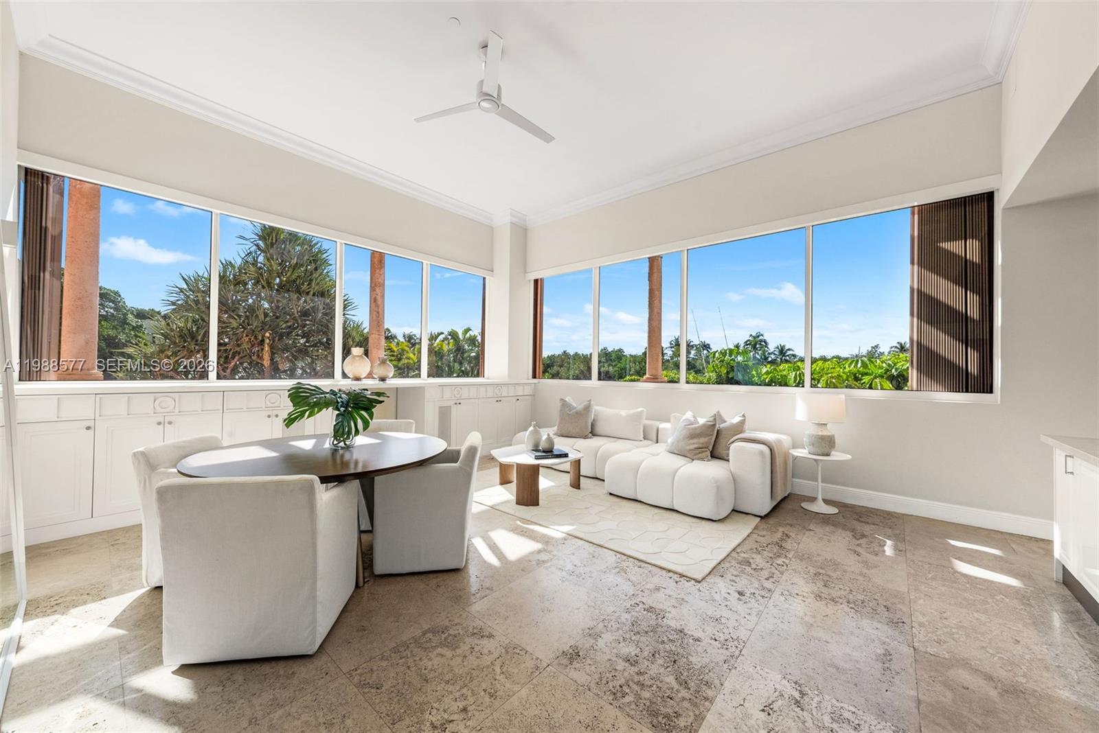 10 Edgewater Dr Lanai South