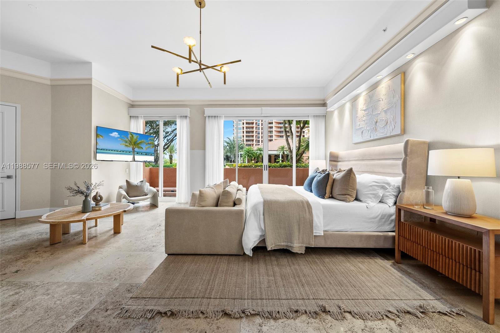10 Edgewater Dr Lanai South
