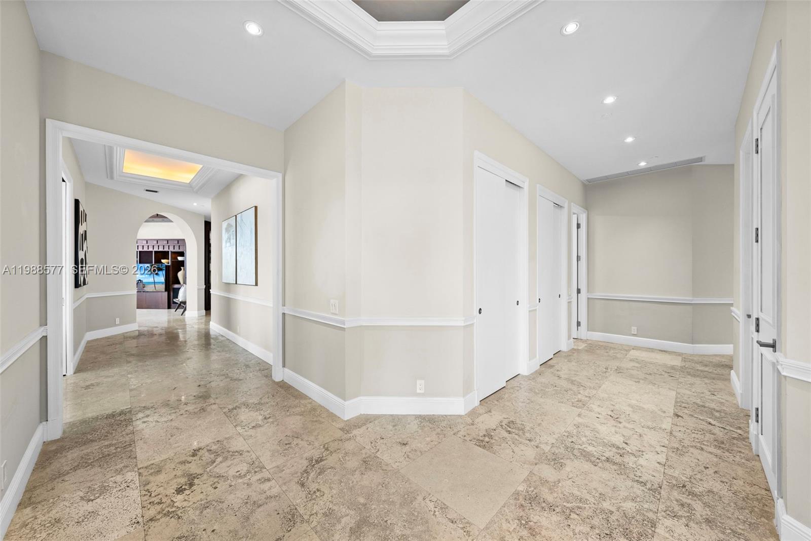 10 Edgewater Dr Lanai South