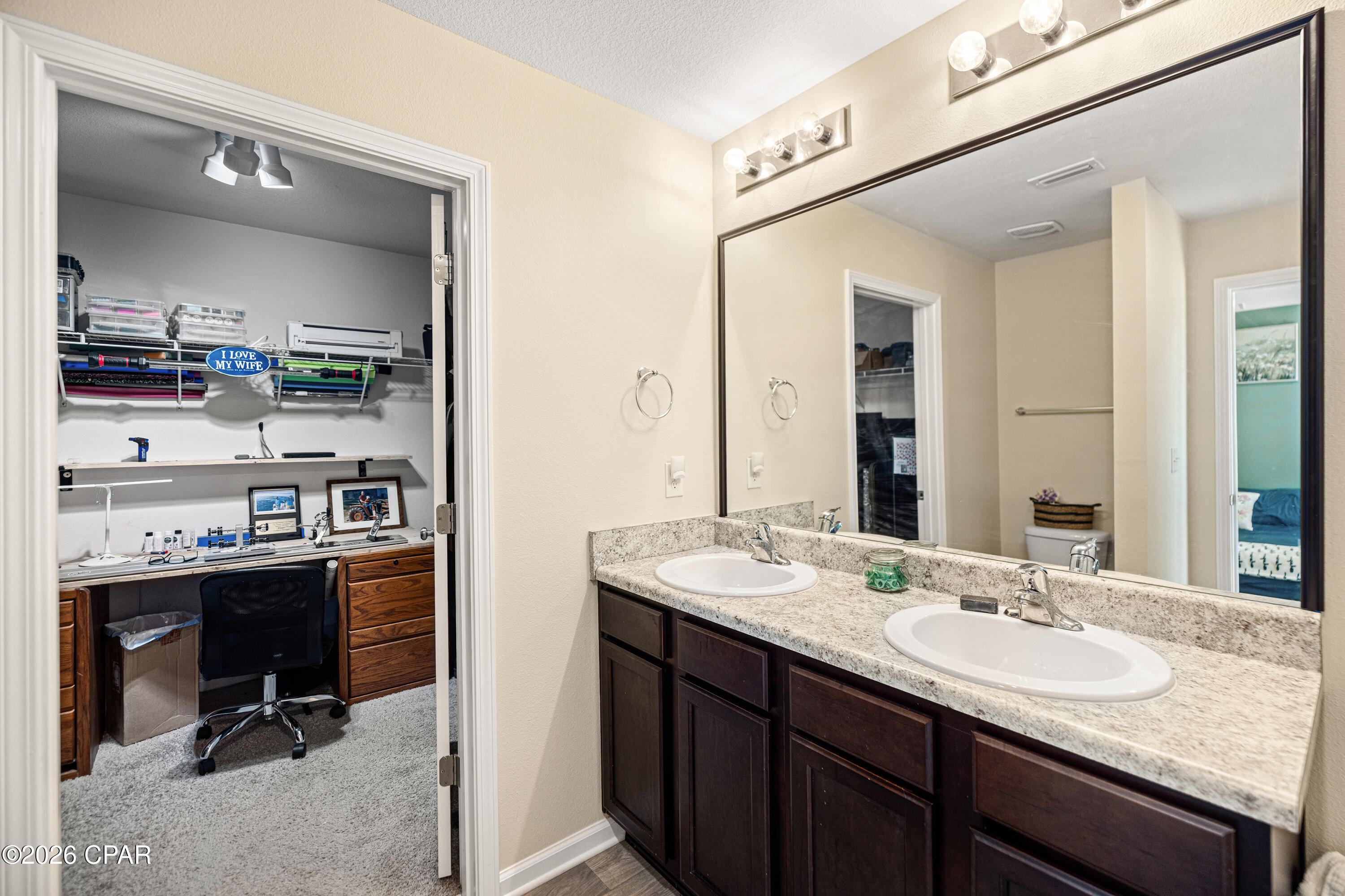 Listing photo id 28 for 3920 Whitehead Boulevard