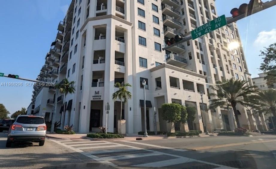 Merrick Manor Condo