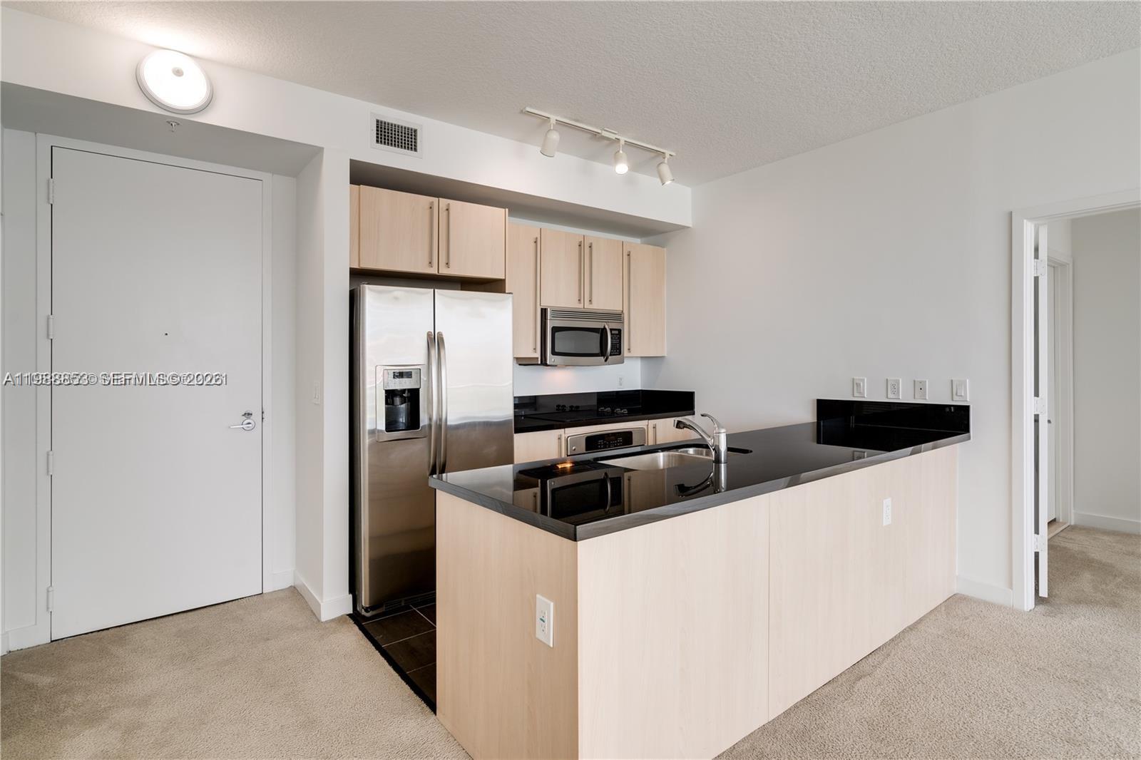 Apartamento para Alugar em Miami, FL