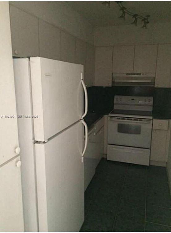 Property photo # 3