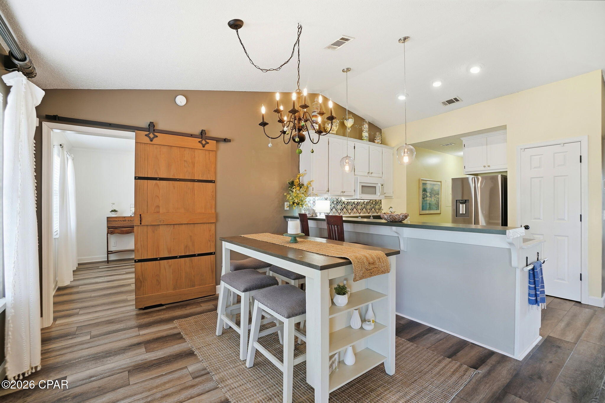 Image 7 For 4944 Deerwood Avenue