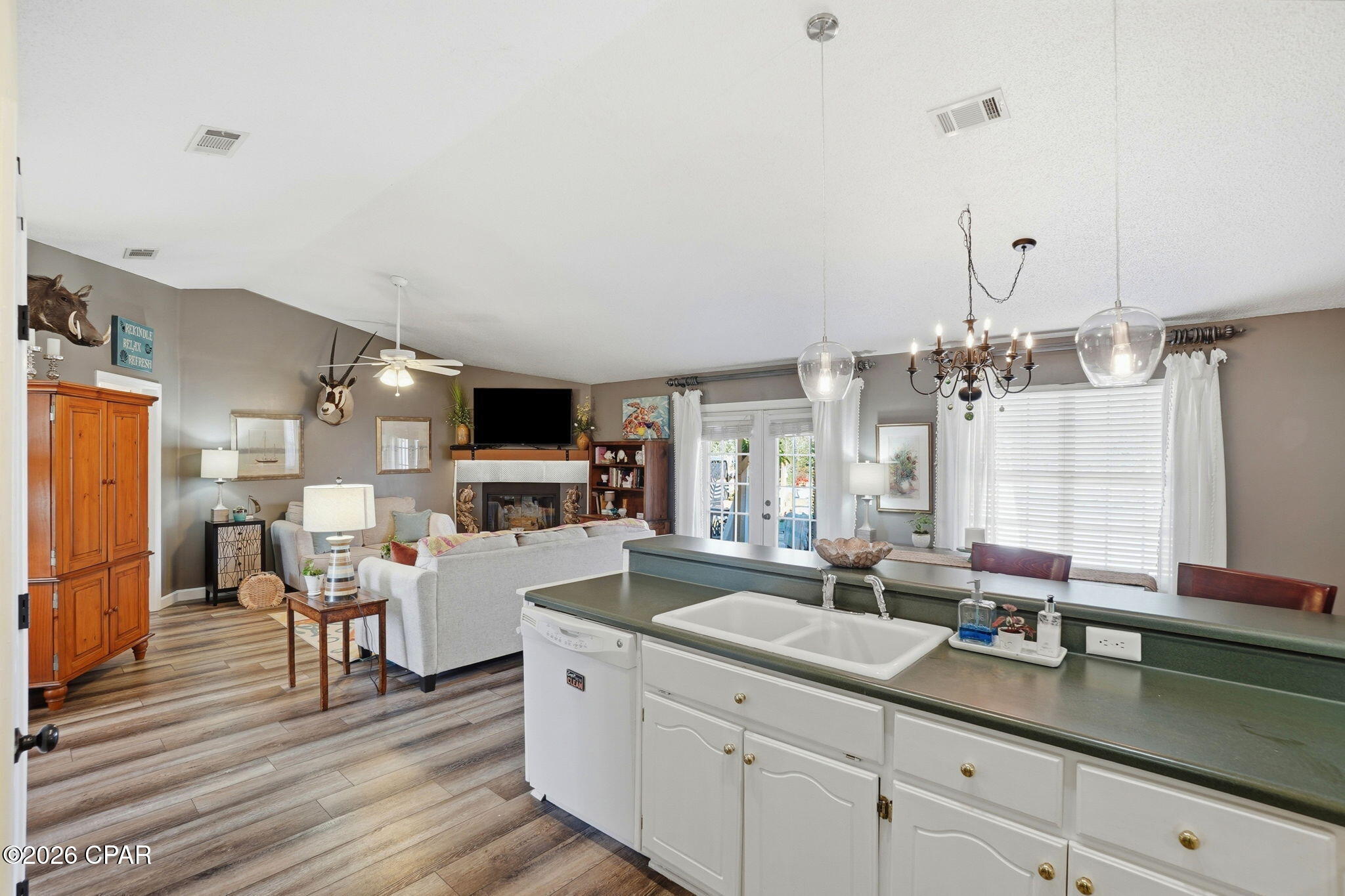 Image 9 For 4944 Deerwood Avenue