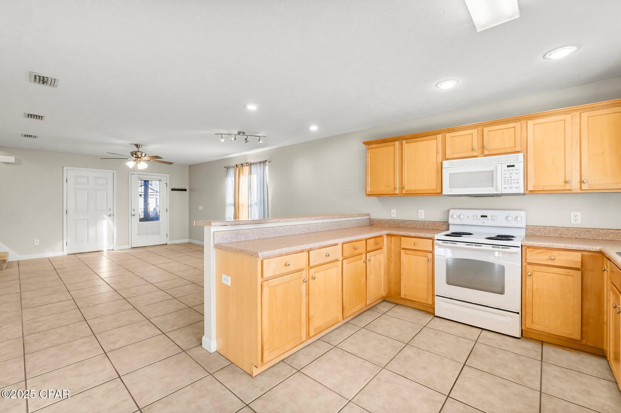 Image 11 For 2110 Sterling Cove Boulevard