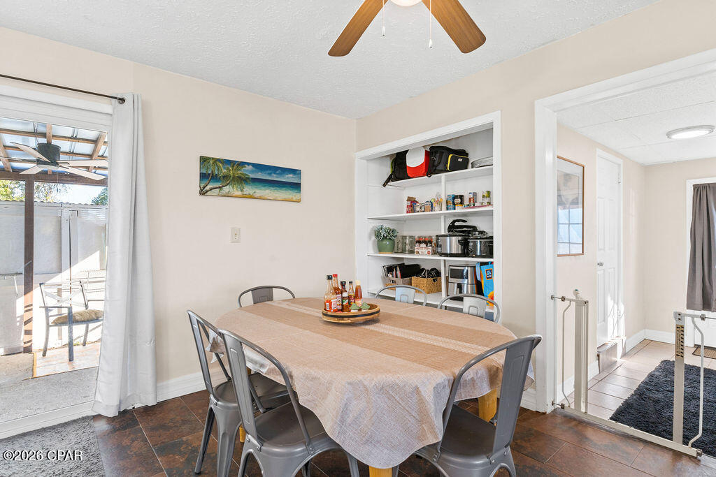 Image 20 For 808 Forestdale Avenue