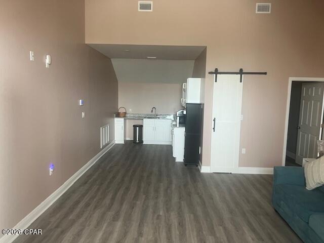 Image 12 For 210 Twin Lakes Drive