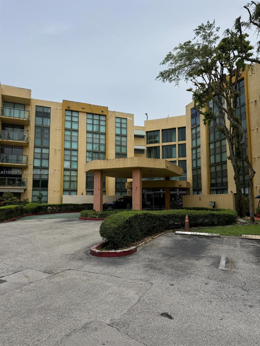 ¤International Park I Cond