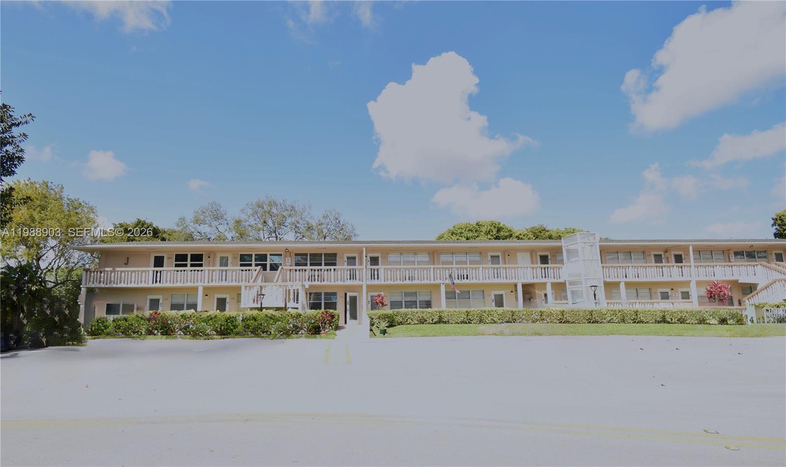 Ventnor J Condo
