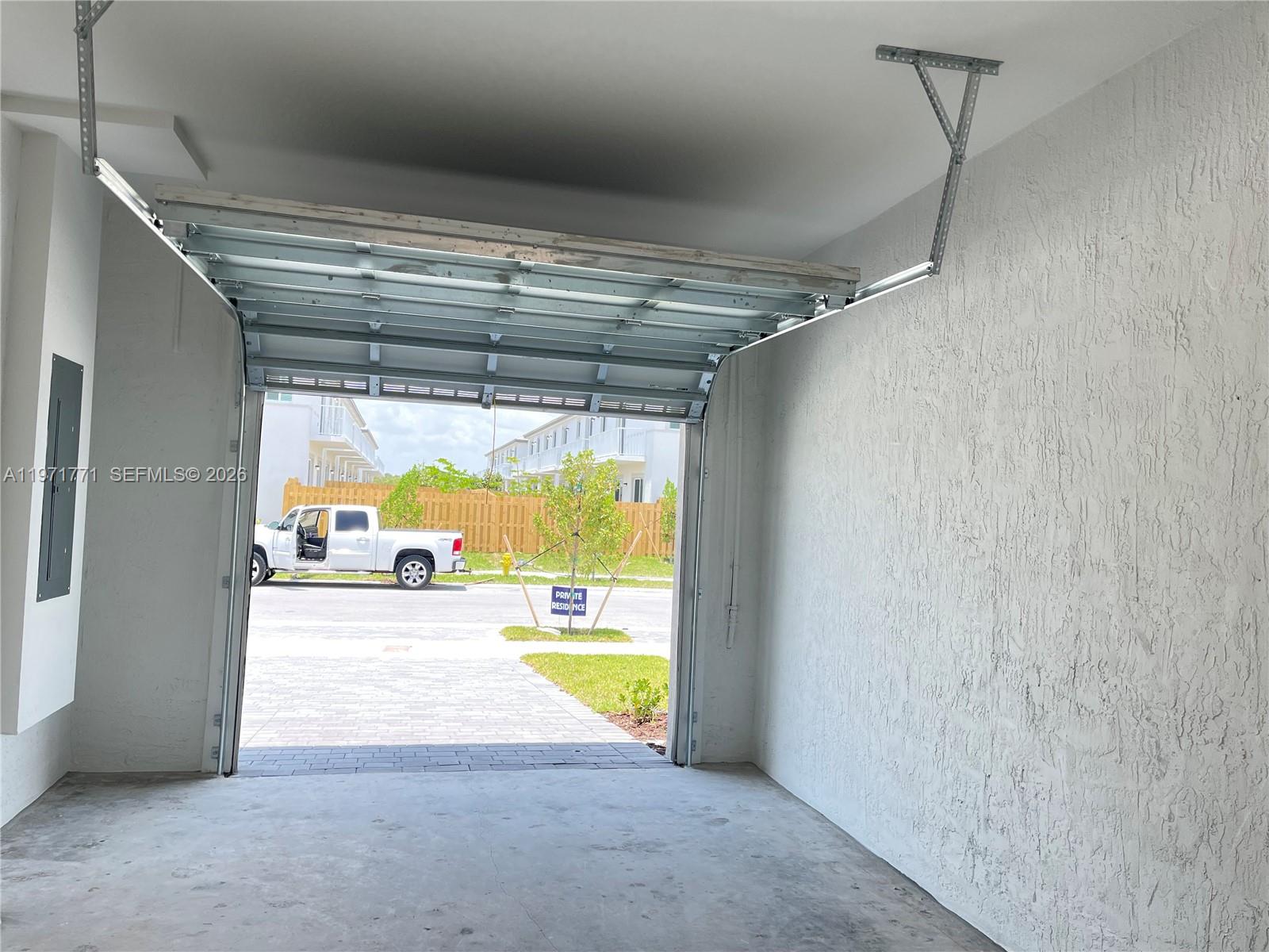 Property photo # 6