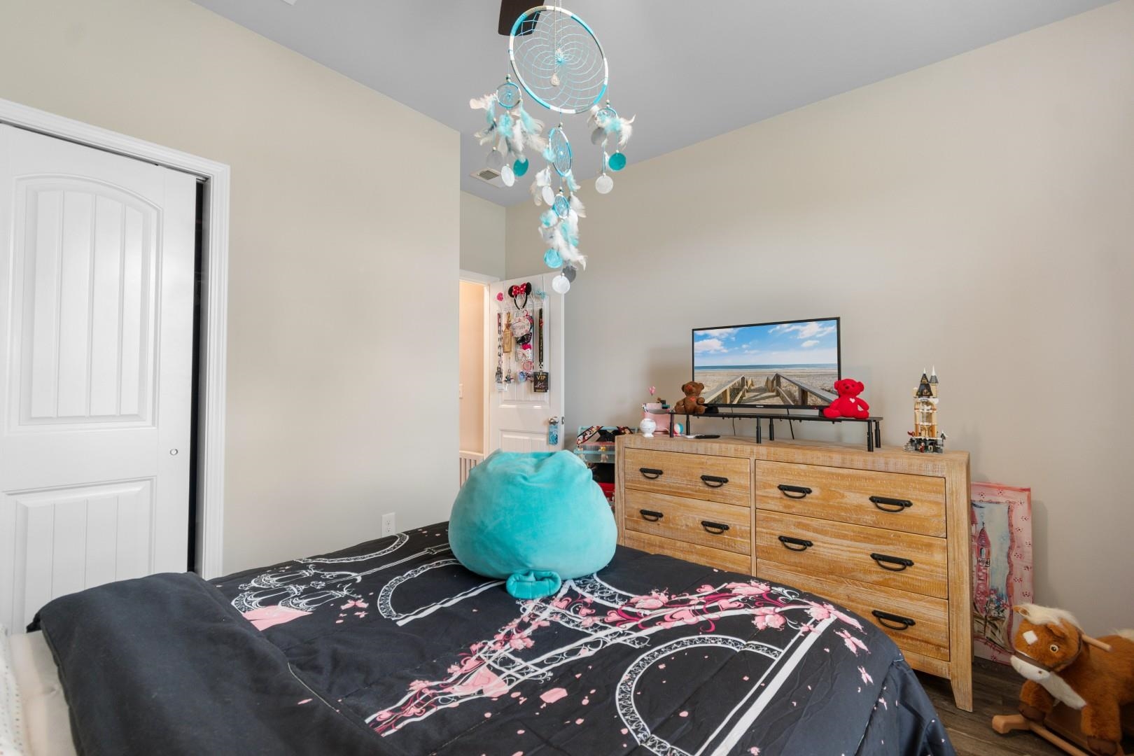 2607677 | Photo 21