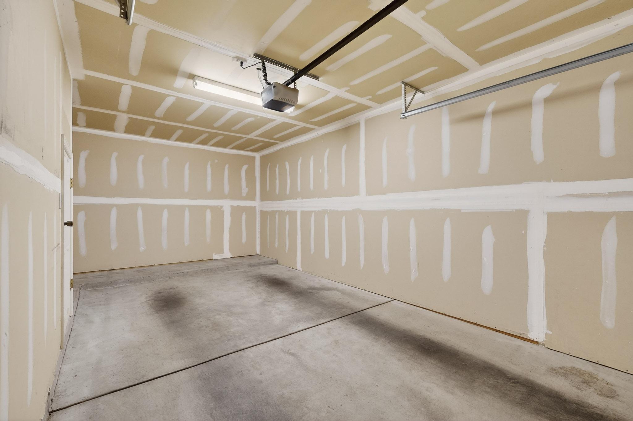 Photo 13 — 4701 Morris Street NE APT 1904