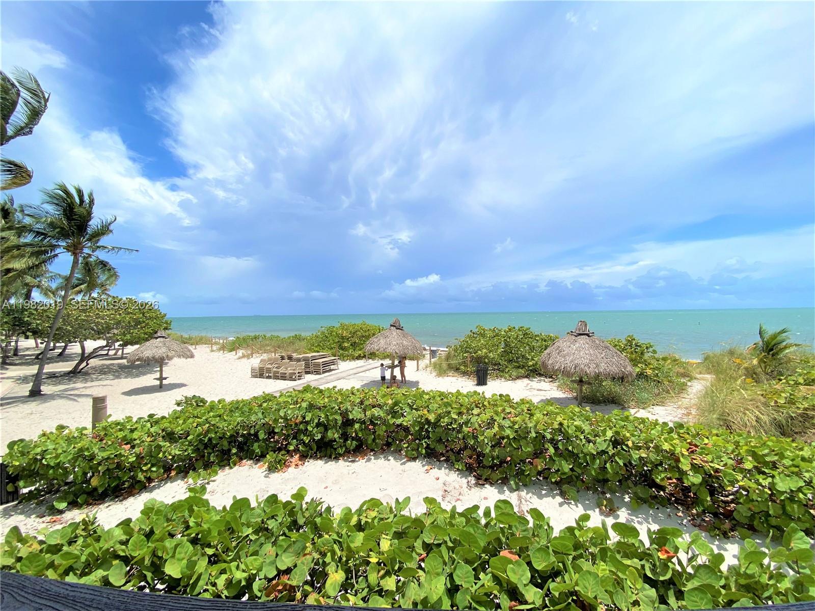 Towers Of Key Biscayne Co