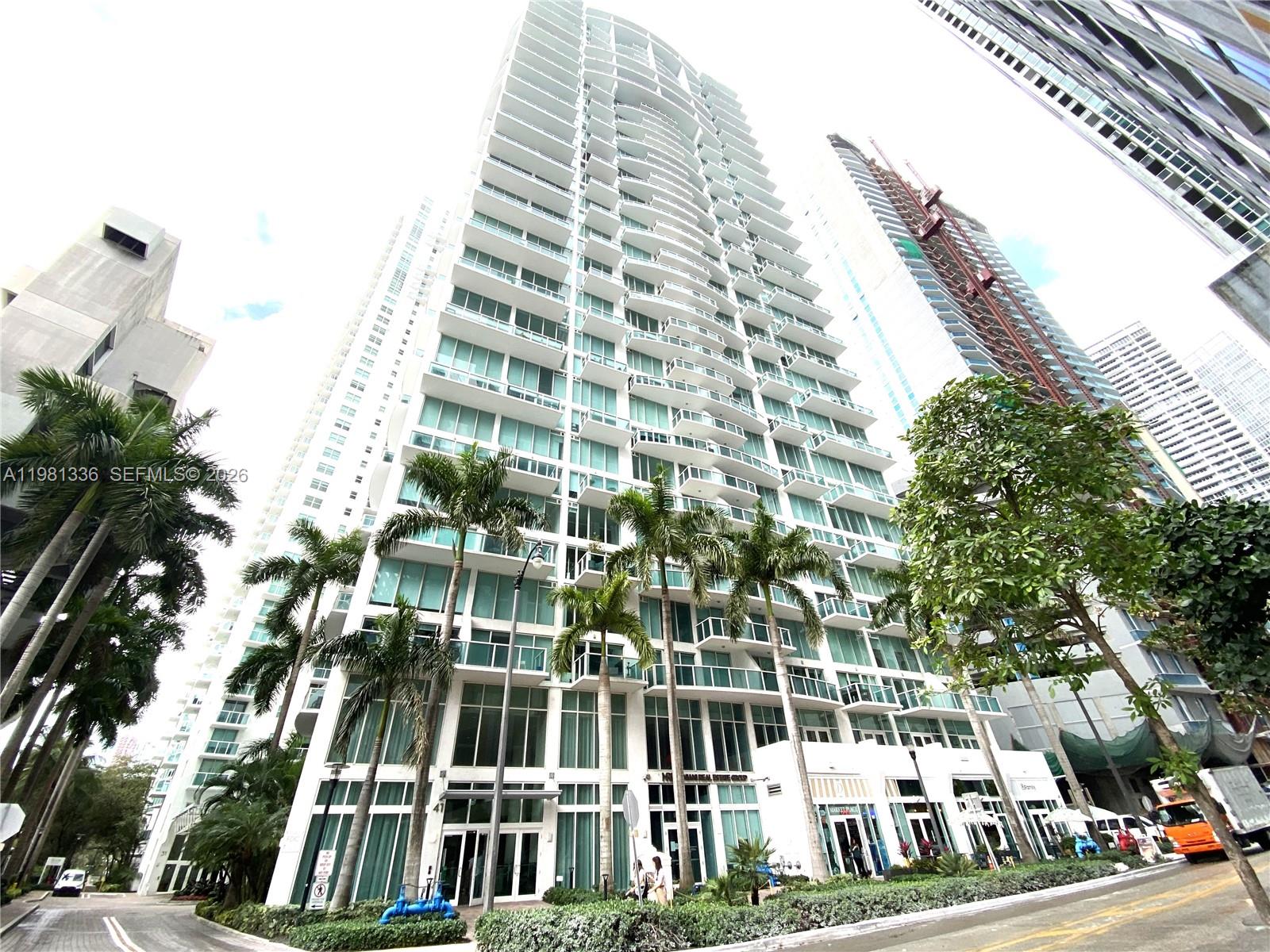 Brickell On The River S