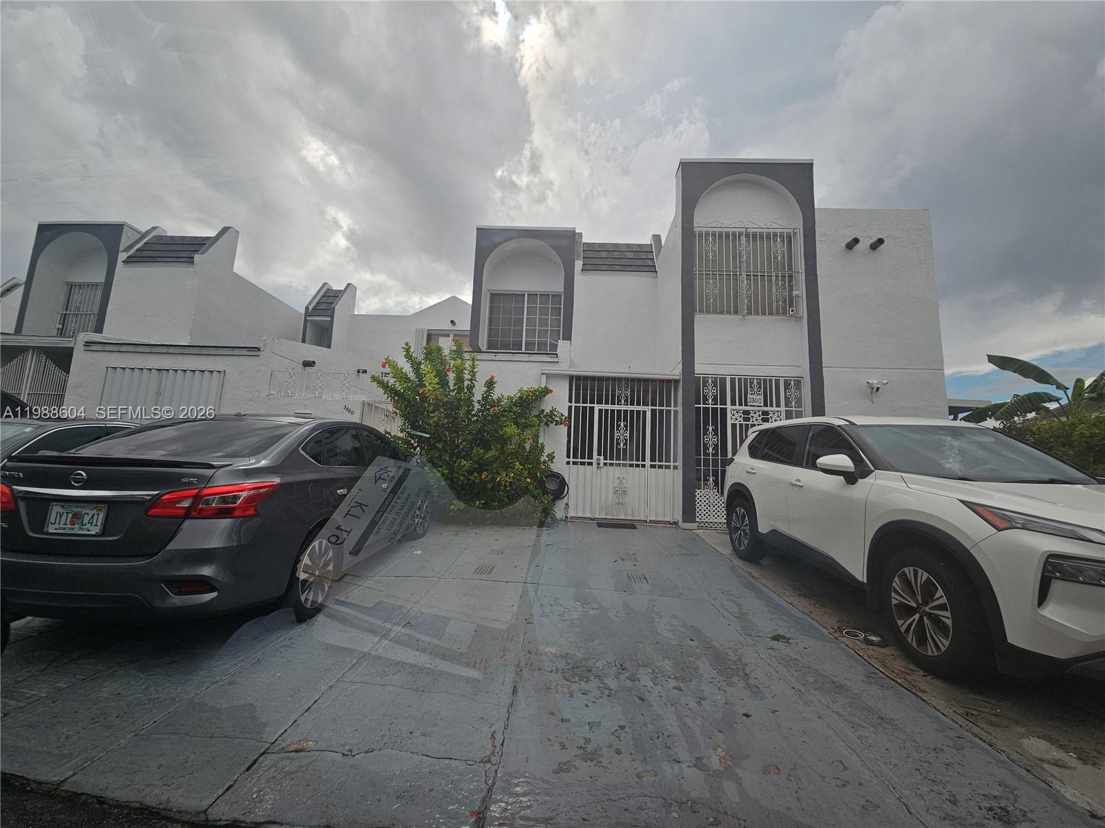 Mango Hill #11 Condo