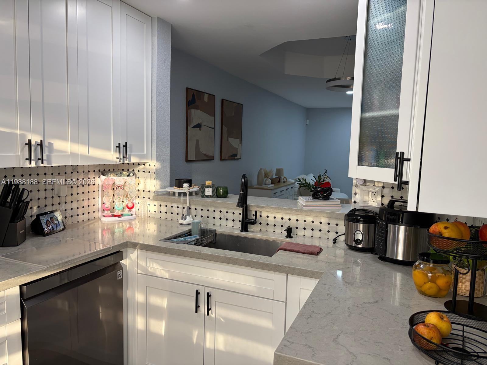Property photo # 6