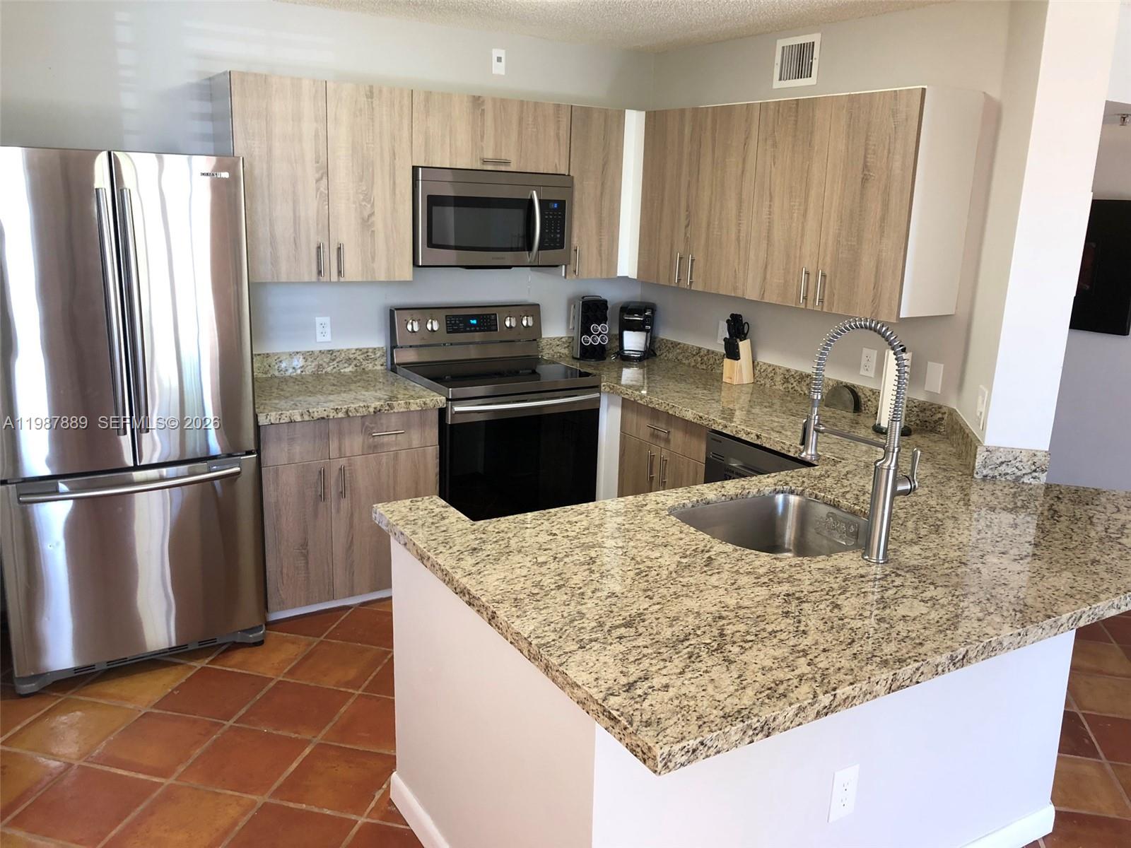Property photo # 9