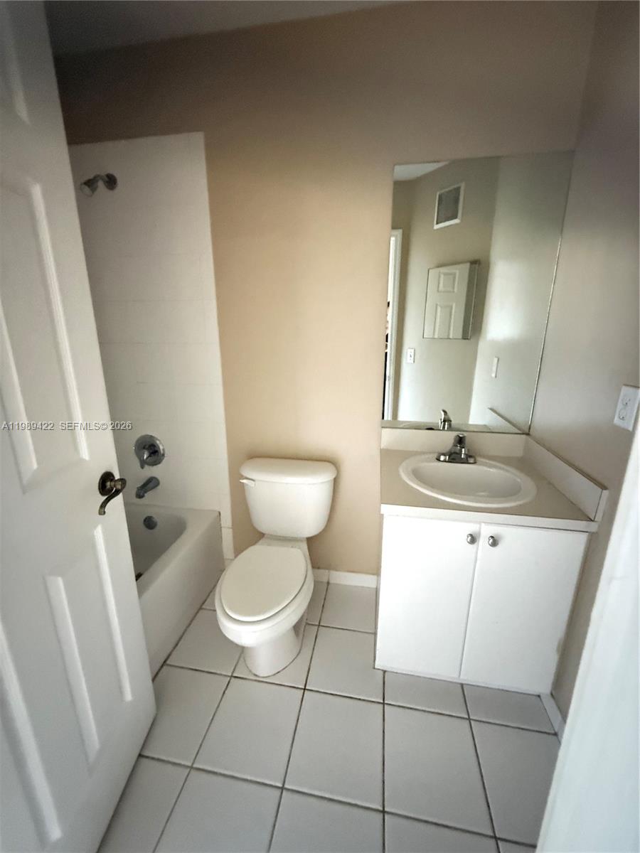2359 SE 23rd Dr 2359
