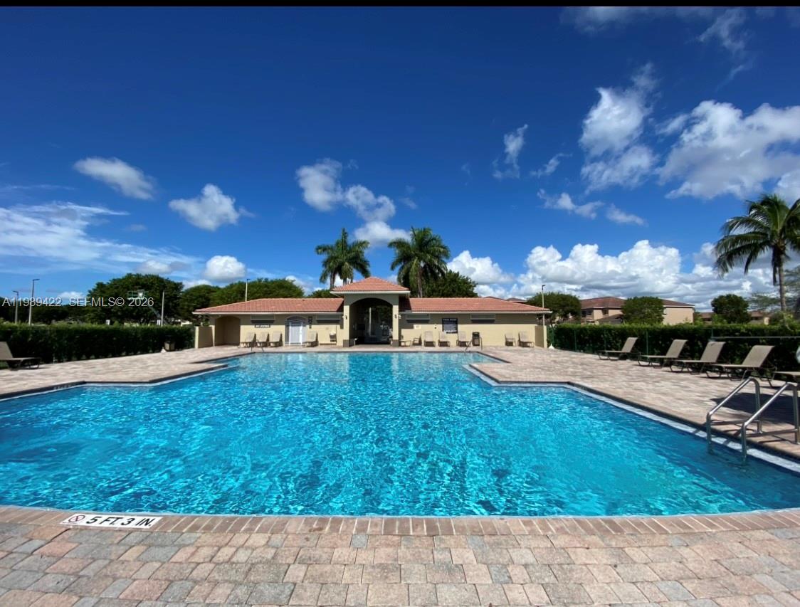 2359 SE 23rd Dr 2359