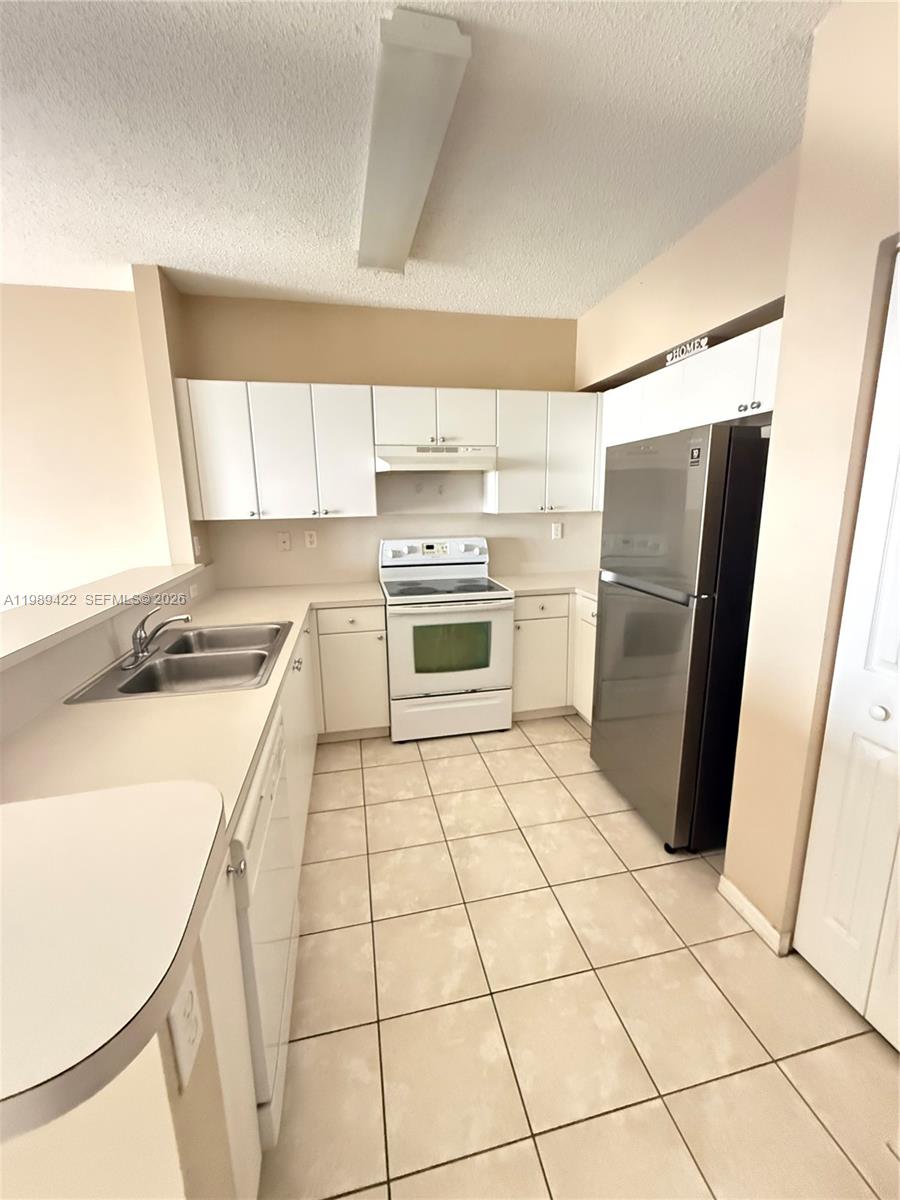 2359 SE 23rd Dr 2359