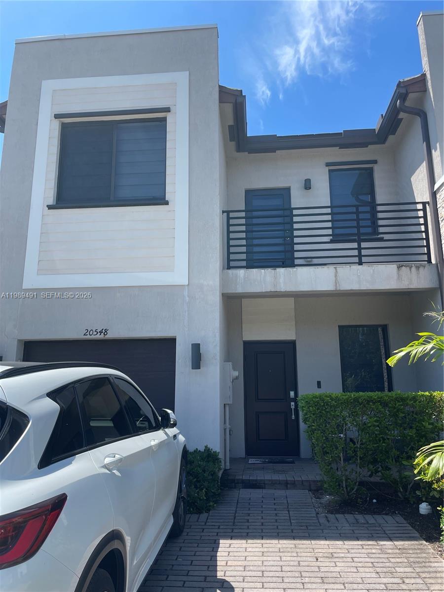 Via Ventura Neighborhood