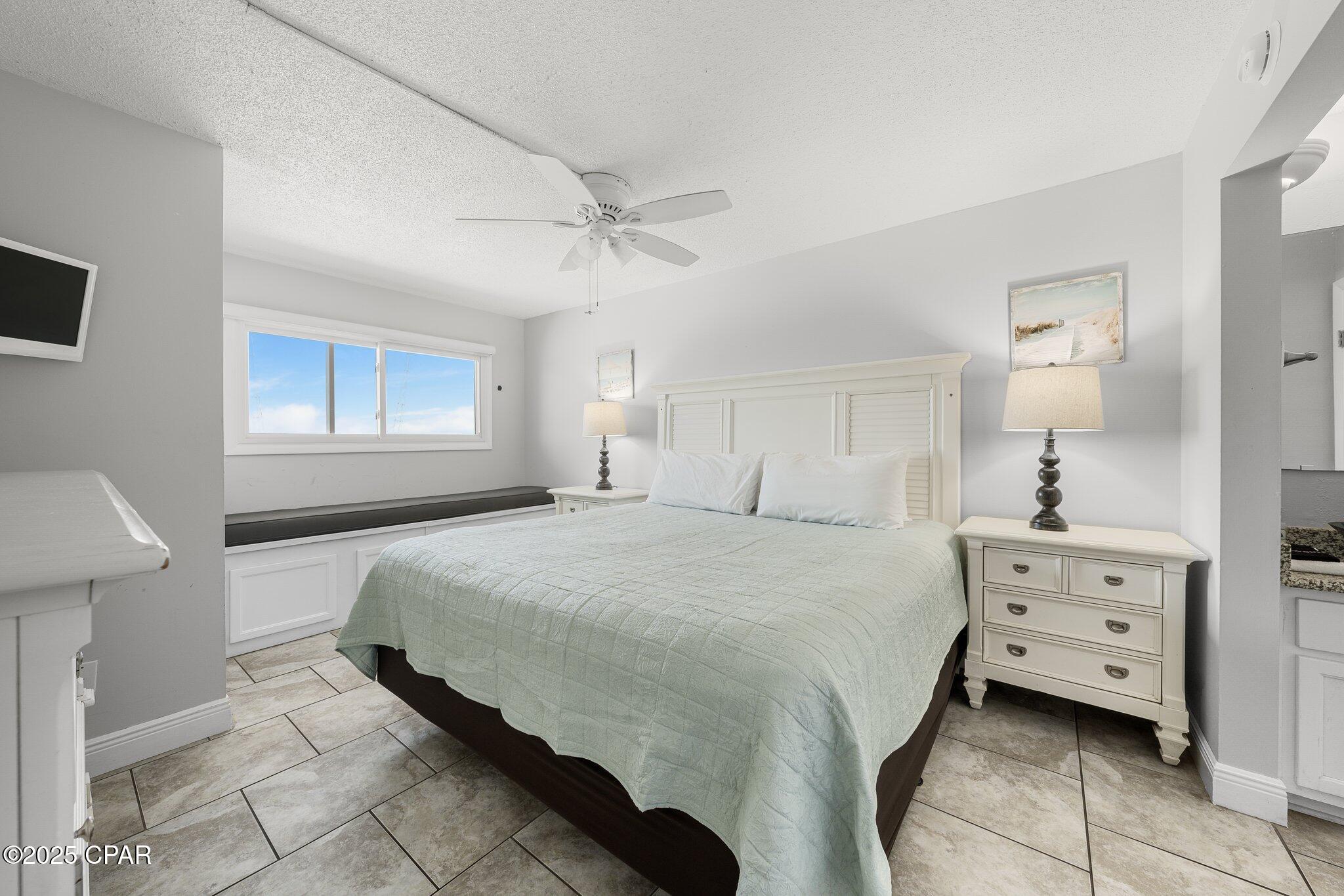 Image 12 For 8743 Thomas Drive 1105