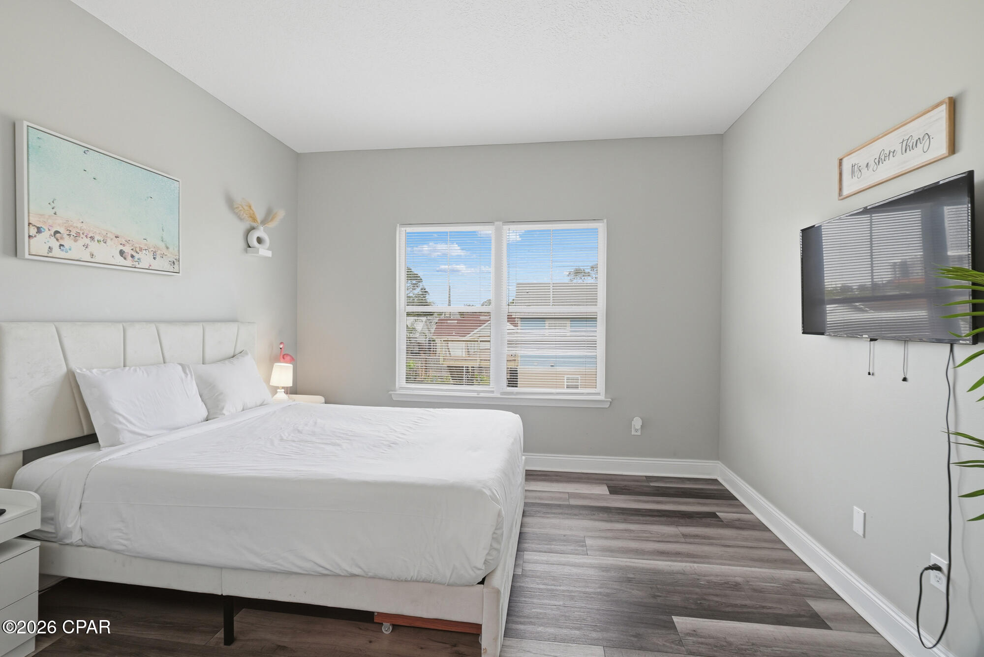 Image 20 For 5701 Hilltop Avenue