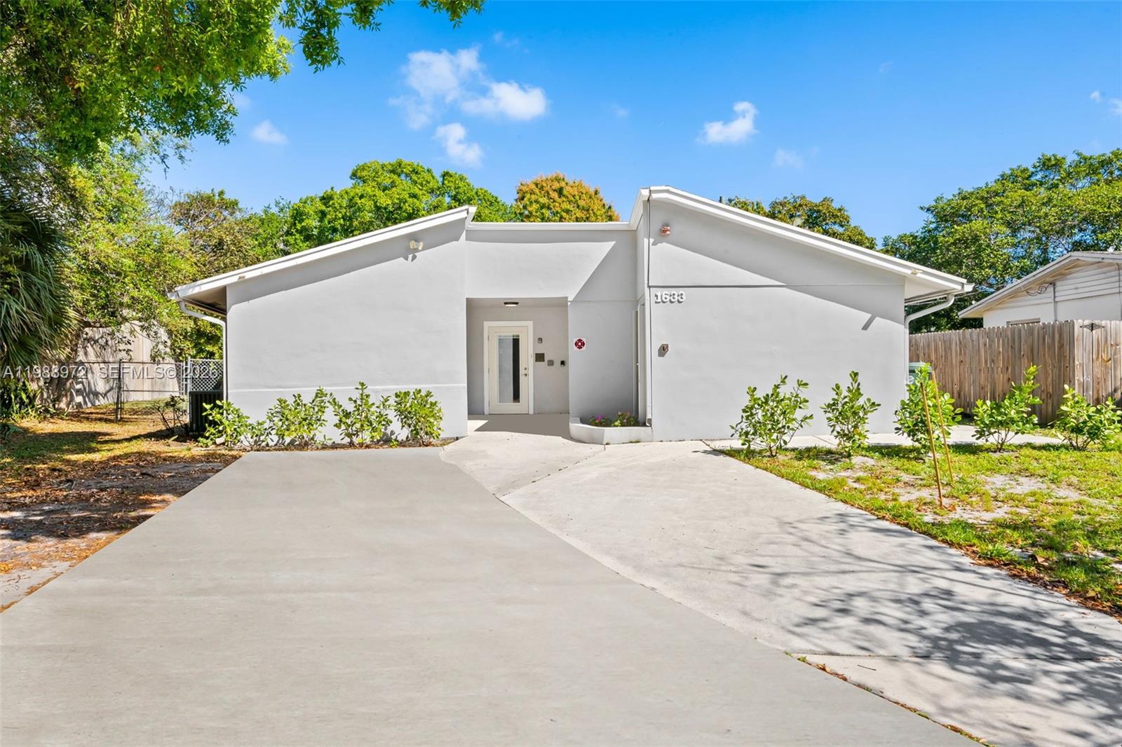 Country Club Village Sec