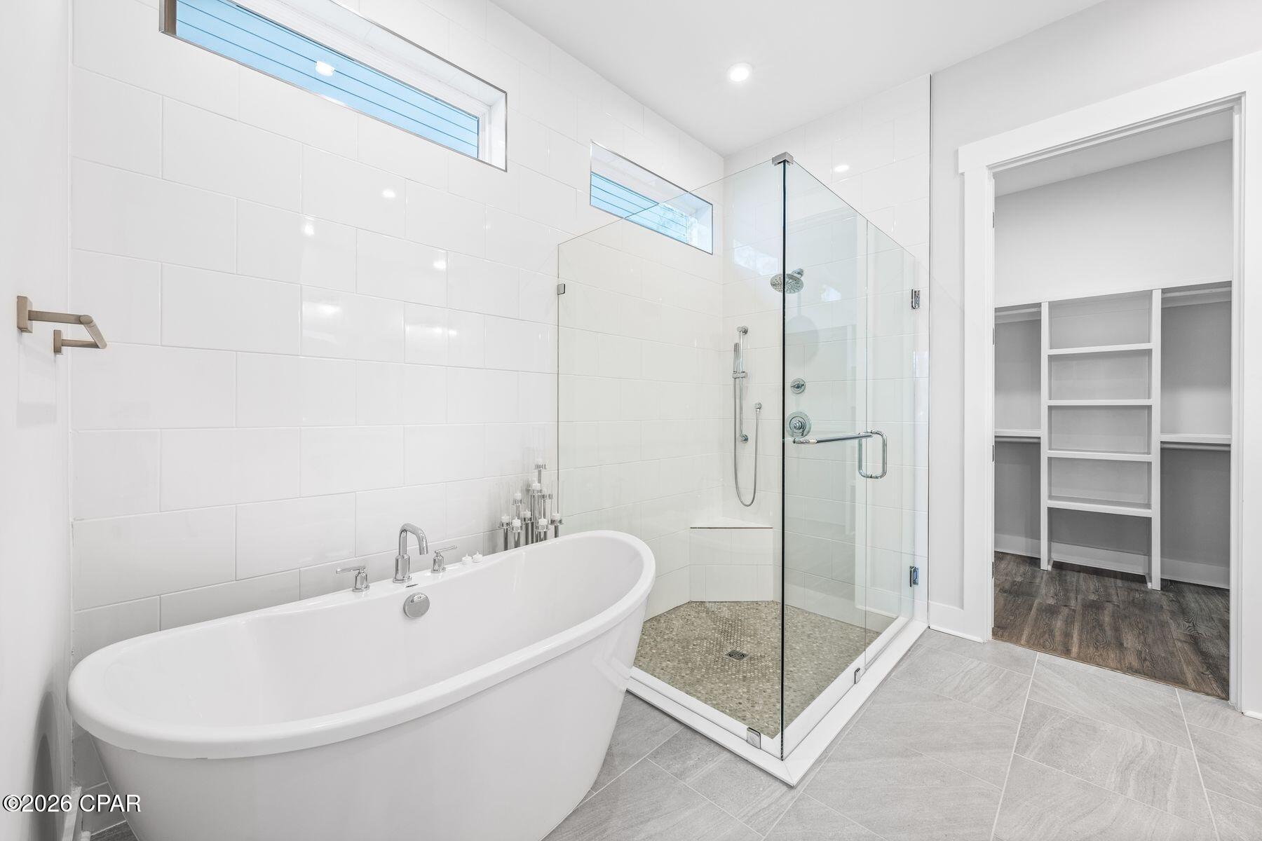 Image 11 For 246 Naturewalk Boulevard